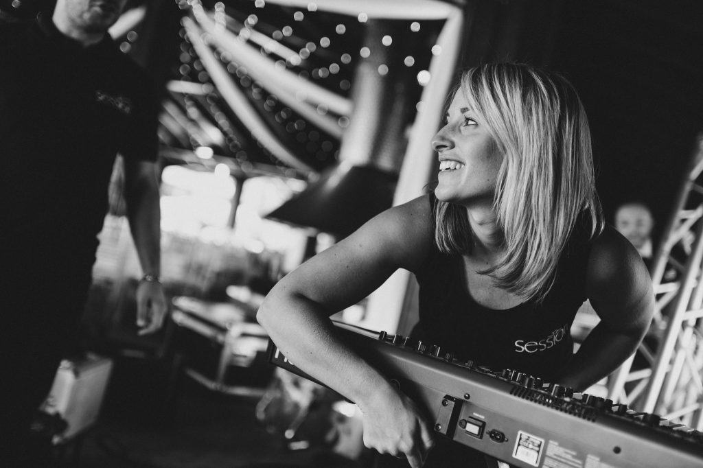 Wedding-band-at-Celtic-Manor-4